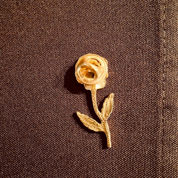 Set of flower pins - Picture 6 of 6